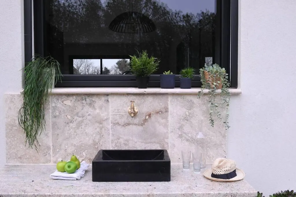 Le Galinie Chic'Art. Un Bel Atelier Avec Piscine Villa Carpentras 0*,  Frankrijk